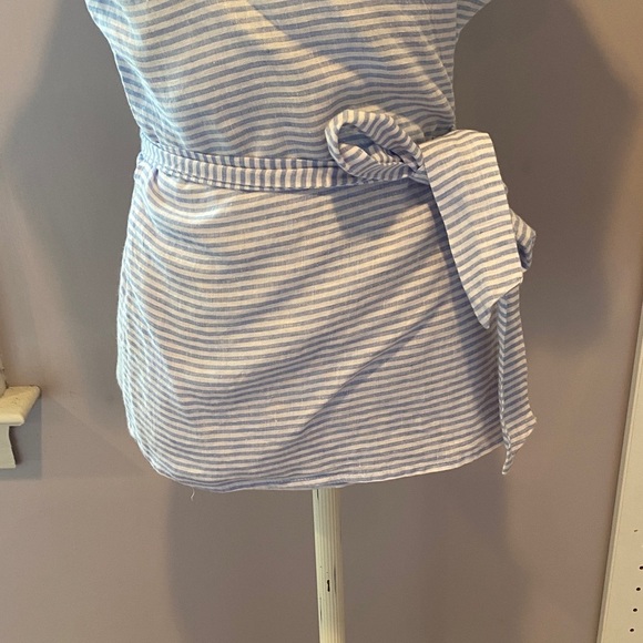 Vineyard Vines Feeder linen Blue and White Striped Wrap Blouse - Picture 3 of 9